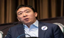 Elon Musk Supports Yang – But Does Andrew Yang Really Support Bitcoin?