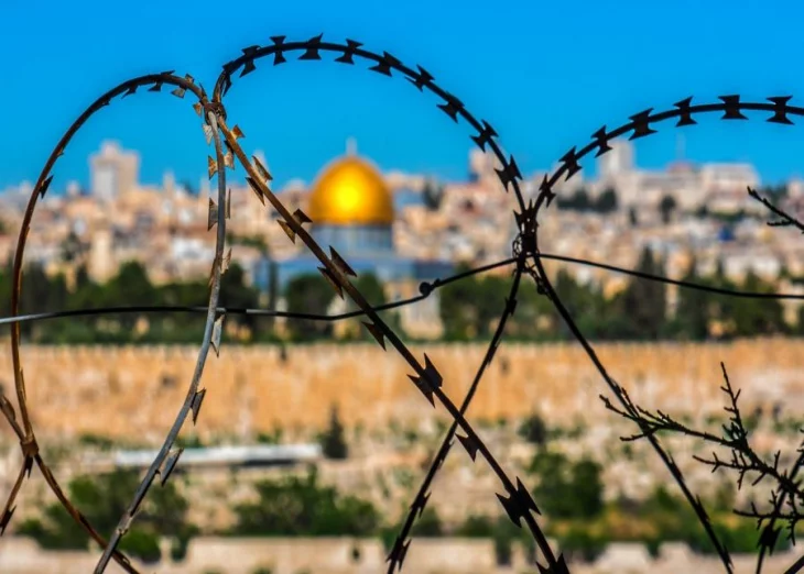Coinbase threatened by Israeli NGO with lawsuit for enabling Bitcoin [BTC] donations to Hamas