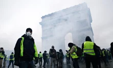 Yellow Vests in France Planning a Bank Run to Collapse the Euro