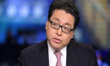 Bitcoin Could Be Poised For a Huge Breakout: Fundstrat’s Tom Lee